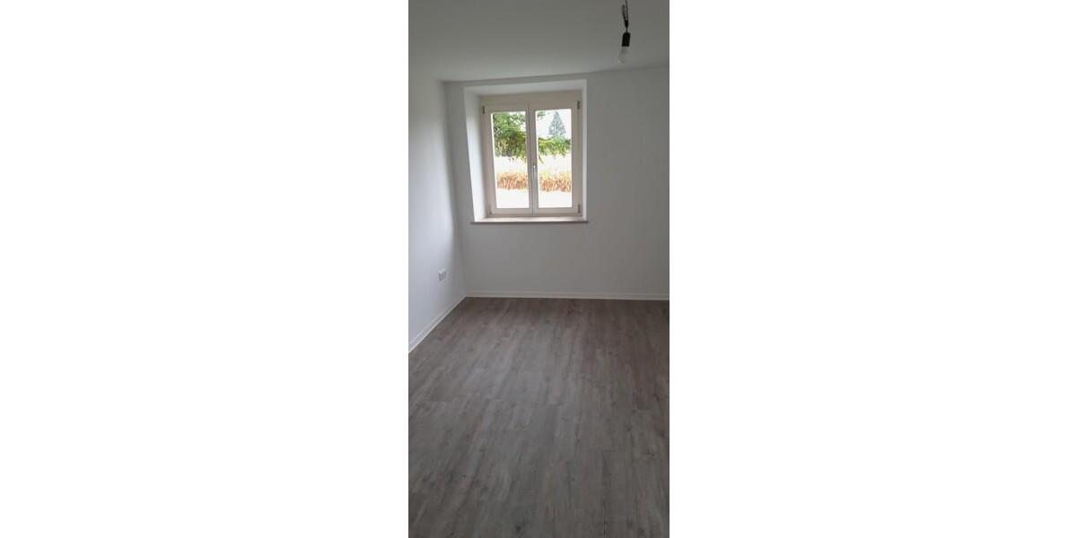 Für Energiesparfüchse: Renovierte 2,5 Zimmer Wohnung zimmer