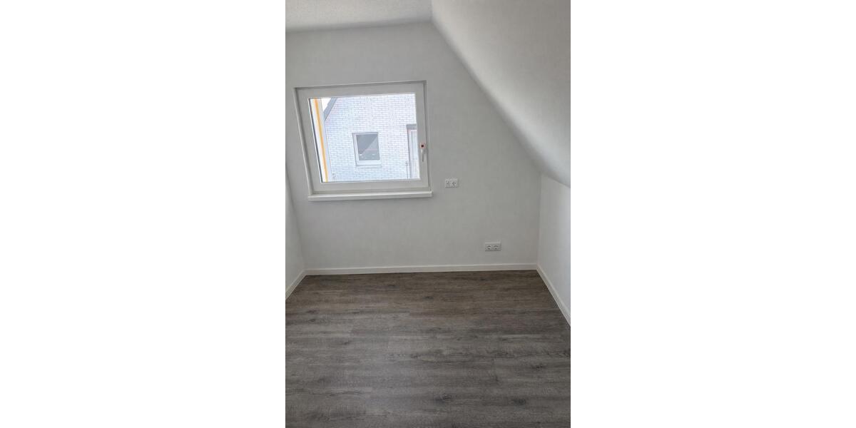 Einfamilienhaus Einbeck - 4 Zimmer, 95 m&sup2;, 1.350&euro; | Angebot:24630303