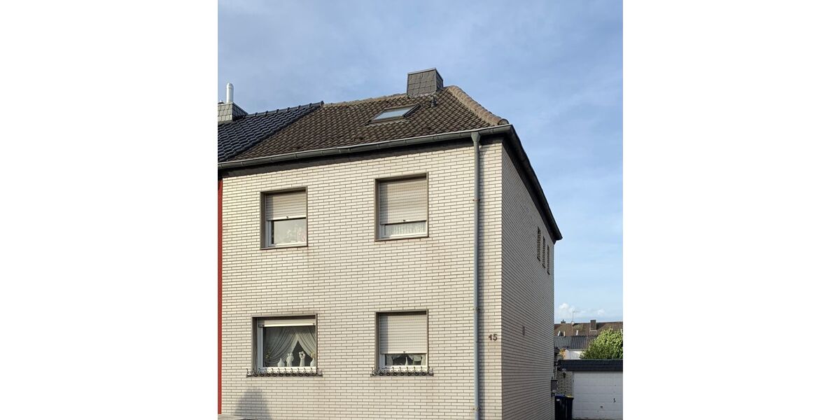 Doppelhaushälfte mit viel Potential ab 01.01.2026 in 52477 zu mieten 4 zimmer