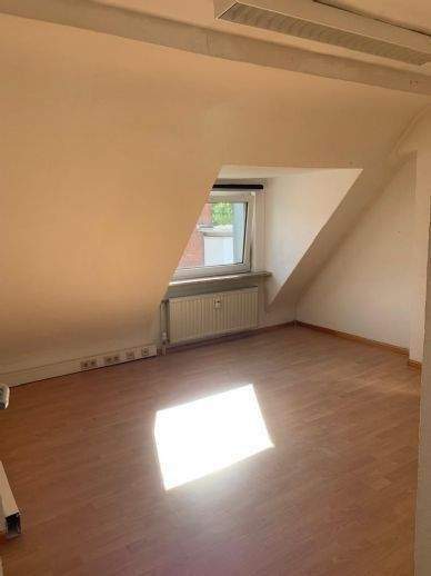Etagenwohnung Saarbrücken St Johann - 2 Zimmer, 70 m&sup2;, 560&euro; | Angebot:24377482
