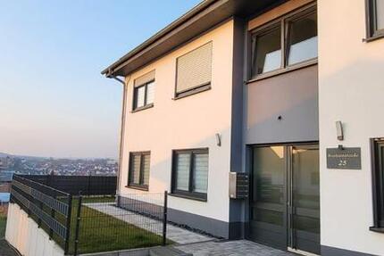 Wohnung Wächtersbach - 3 Zimmer, 90 m&sup2;, 750&euro; | Angebot:25512395