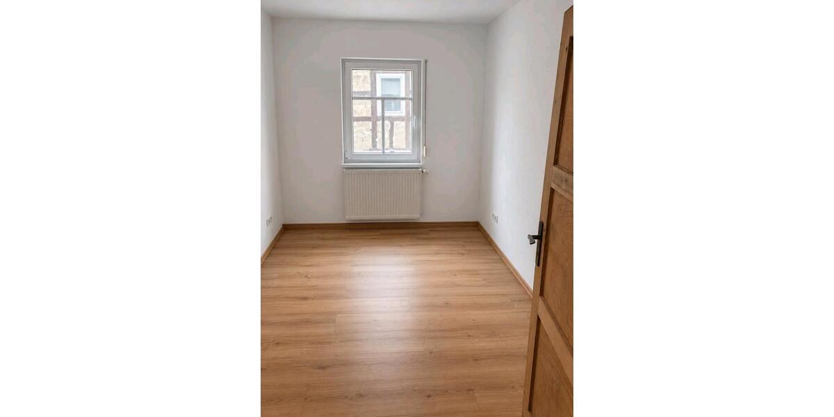 Etagenwohnung Maßbach - 3 Zimmer, 90 m&sup2;, 650&euro; | Angebot:26706067