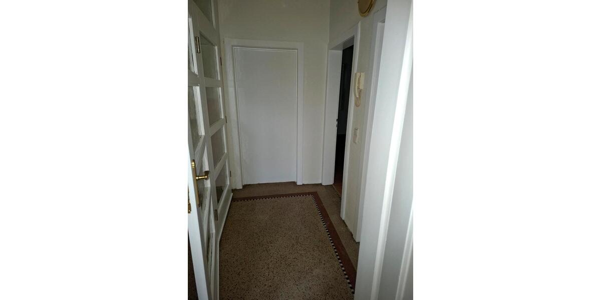 3 Zi, Kü,Bad,Balkon,Gäste WC,EG mit Stufen Dillingen Pachten 2 zimmer