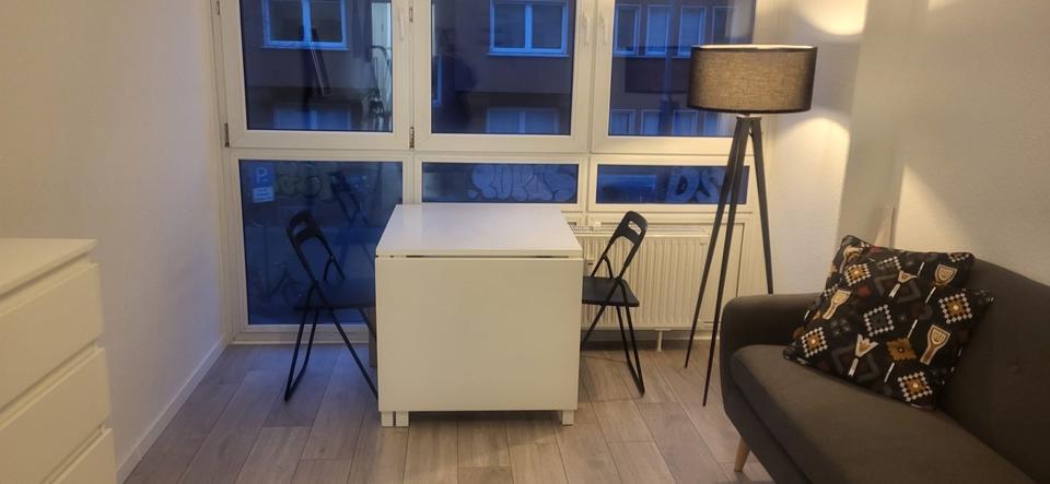 Etagenwohnung Köln Ehrenfeld - 2 Zimmer, 23 m&sup2;, 880&euro; | Angebot:26511269