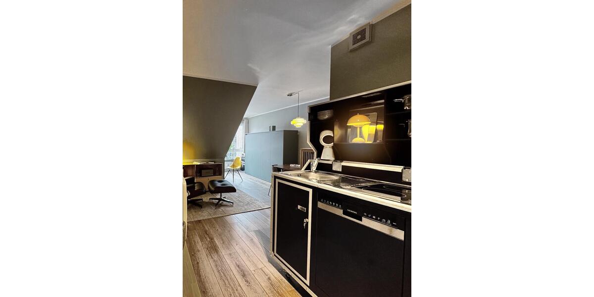 Wohnen auf Zeit Köln Mülheim - 1 Zimmer, 24 m&sup2;, 1.250&euro; | Angebot:24486685