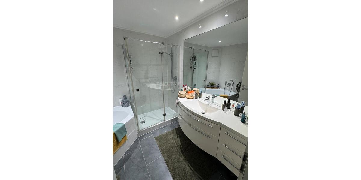 Etagenwohnung Idstein - 3 Zimmer, 90 m&sup2;, 1.250&euro; | Angebot:26649783