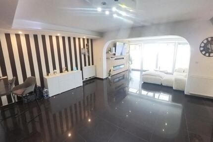 Wohnung Hameln Kernstadt - 4 Zimmer, 150 m&sup2;, 1.300&euro; | Angebot:26555800