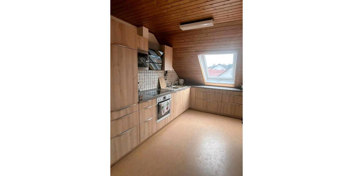 Dachgeschoßwohnung Aichstetten - 4 Zimmer, 84 m&sup2;, 1.150&euro; | Angebot:26018610