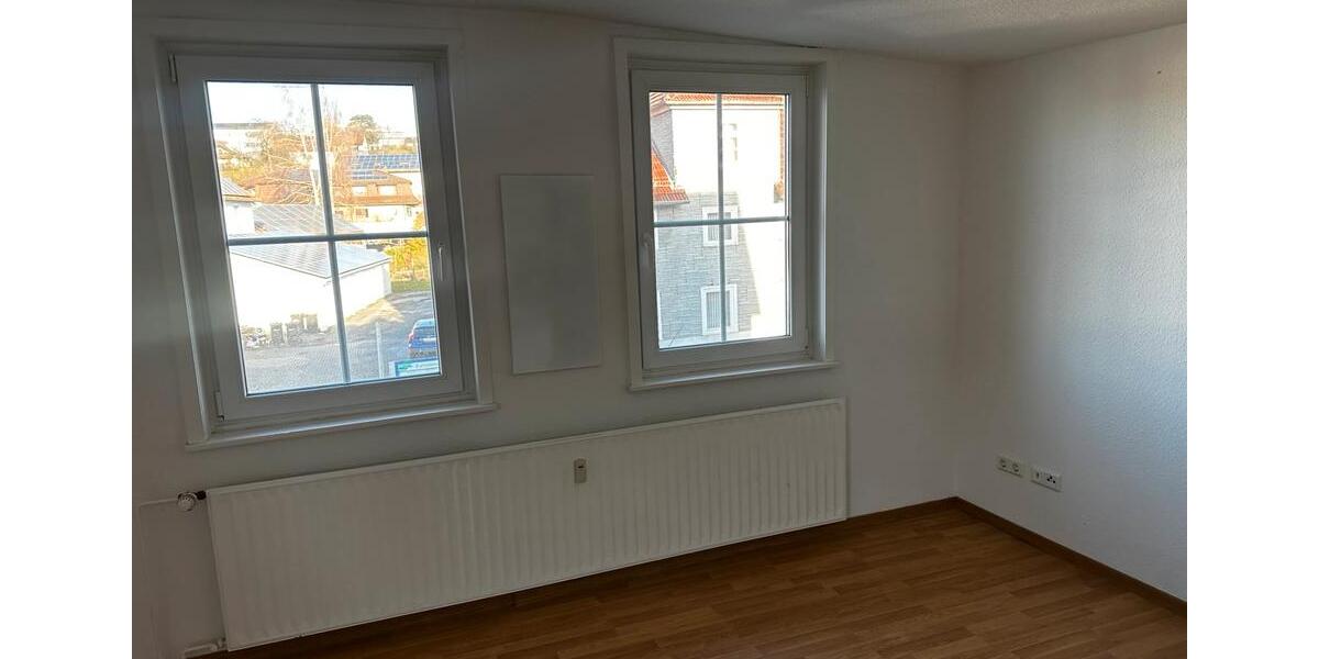 Etagenwohnung Neukirchen - 2 Zimmer, 50 m&sup2;, 340&euro; | Angebot:25415142