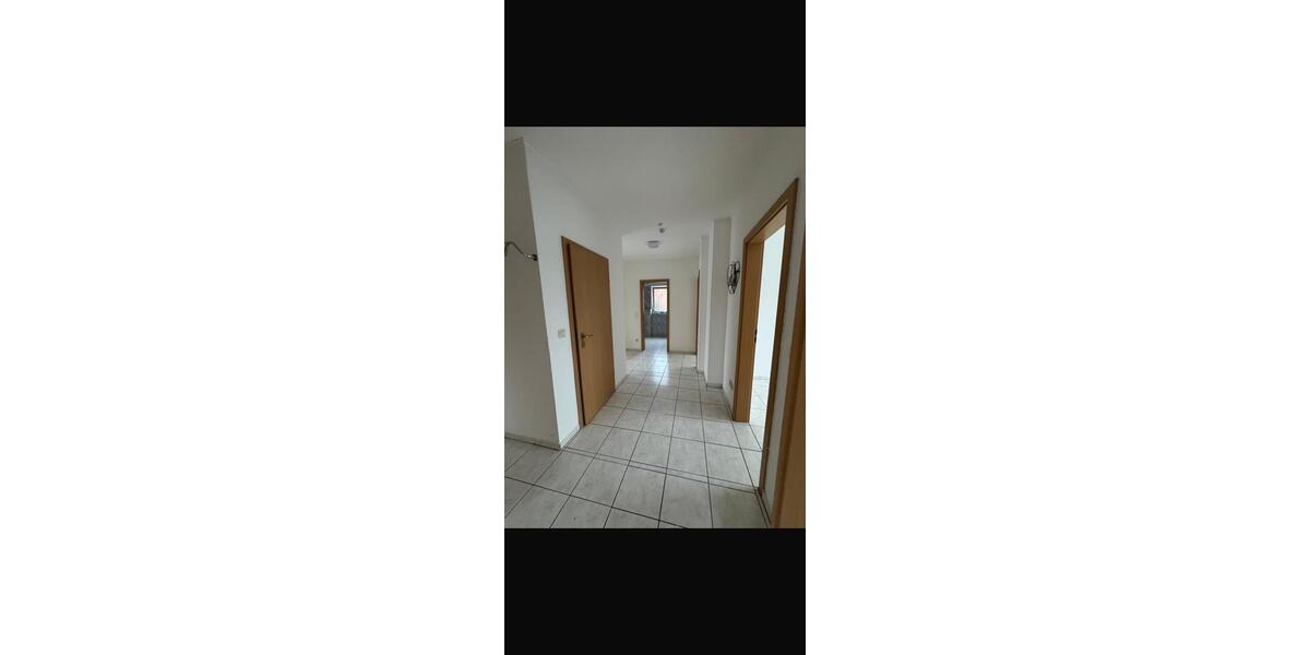 Etagenwohnung Paderborn Neuenbeken - 4 Zimmer, 81 m&sup2;, 1.400&euro; | Angebot:25840838