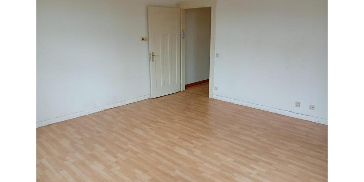 Etagenwohnung Meiningen - 3 Zimmer, 105 m&sup2;, 695&euro; | Angebot:26663868