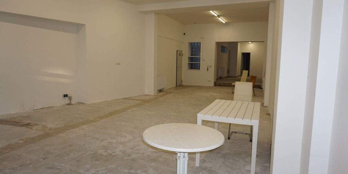 Ladenfläche 130m² in 1B-Lage , Am Sande in 21335 Lüneburg, Ladengeschäft, Einzelhandelsfläche , zzgl. 30m² Nebenflächen - sofort frei 1 zimmer