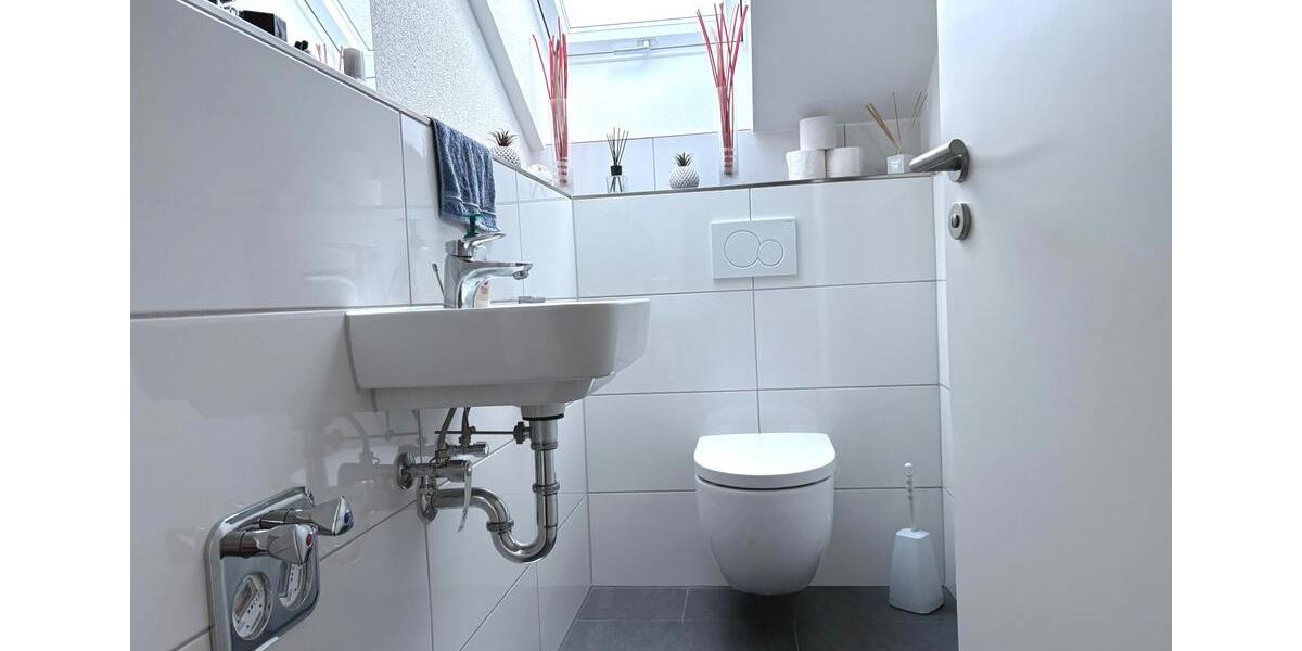 Dachgeschoßwohnung Salach - 2.5 Zimmer, 66 m&sup2;, 920&euro; | Angebot:25961007