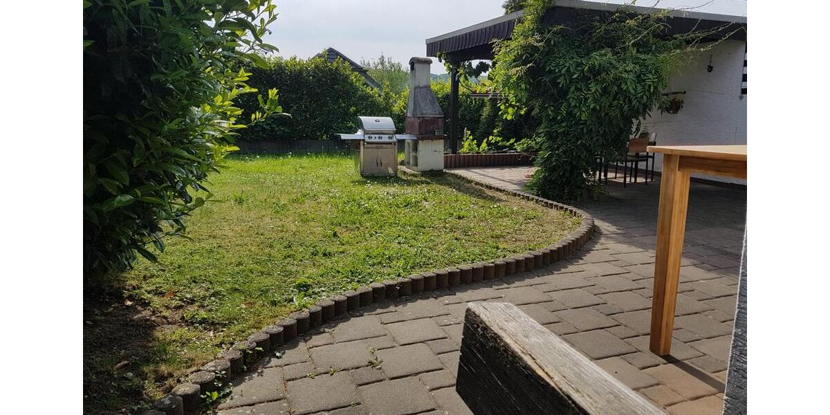 Etagenwohnung Lohmar - 1 Zimmer, 171 m&sup2;, 750&euro; | Angebot:24665007