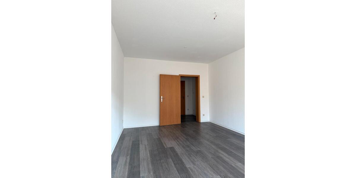 Dachgeschoßwohnung Sangerhausen - 3 Zimmer, 86 m&sup2;, 600&euro; | Angebot:26656969