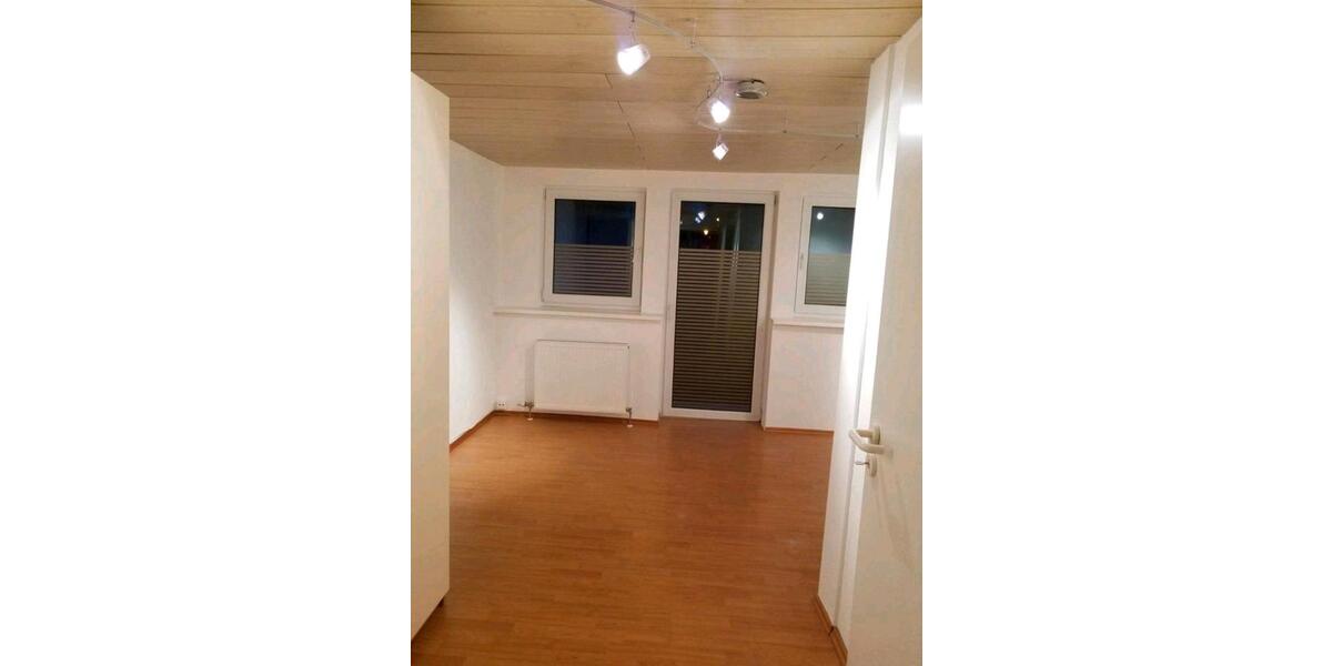 Dachgeschoßwohnung Kirchberg im Wald - 2 Zimmer, 74 m&sup2;, 640&euro; | Angebot:26598083