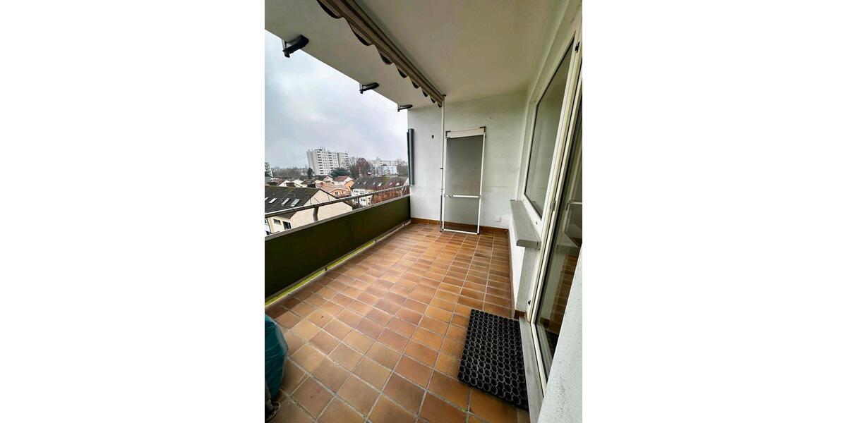 Etagenwohnung Hattersheim am Main - 3 Zimmer, 80 m&sup2;, 1.210&euro; | Angebot:24756702