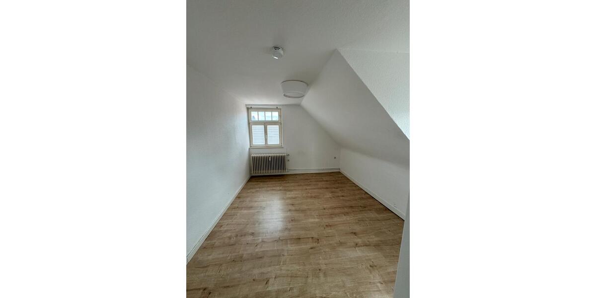 Dachgeschoßwohnung Lage - 2 Zimmer, 50 m&sup2;, 460&euro; | Angebot:20286383