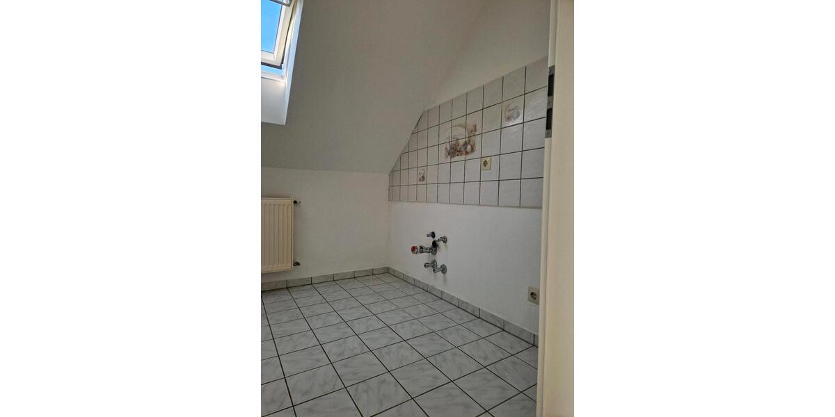 Dachgeschoßwohnung Gütersloh Isselhorst - 3 Zimmer, 60 m&sup2;, 480&euro; | Angebot:25793358