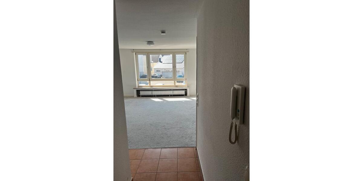 Dachgeschoßwohnung Hildesheim - 1 Zimmer, 27 m&sup2;, 240&euro; | Angebot:26163528