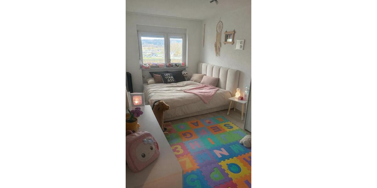 Dachgeschoßwohnung Blumberg - 2 Zimmer, 62 m&sup2;, 745&euro; | Angebot:26069515