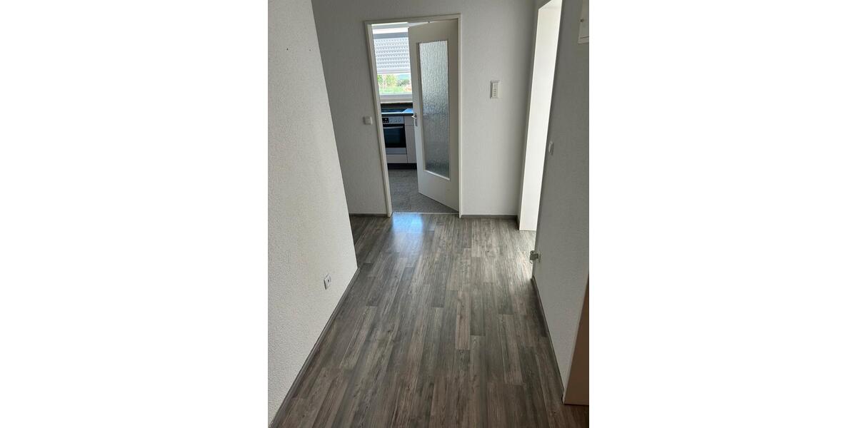 Erdgeschoßwohnung Weinstadt - 3 Zimmer, 83 m&sup2;, 1.200&euro; | Angebot:26593068