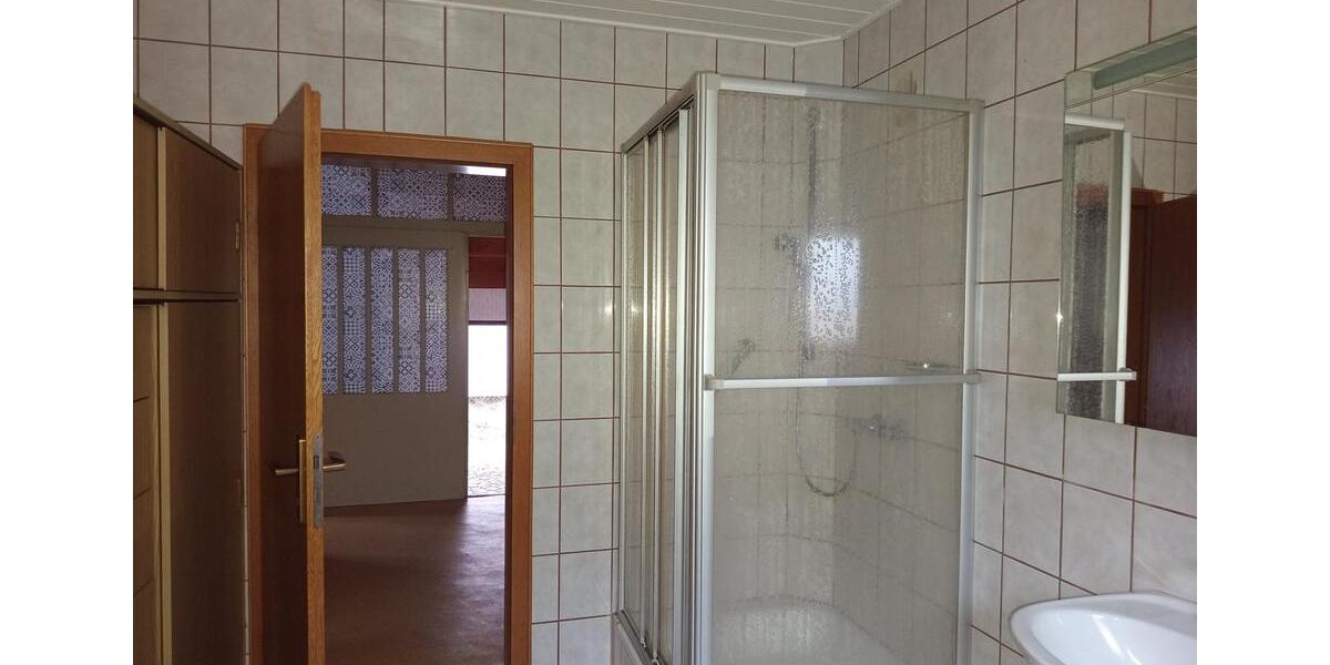 Erdgeschoßwohnung Heuchelheim a. d. Lahn - 3 Zimmer, 80 m&sup2;, 1.100&euro; | Angebot:24828331