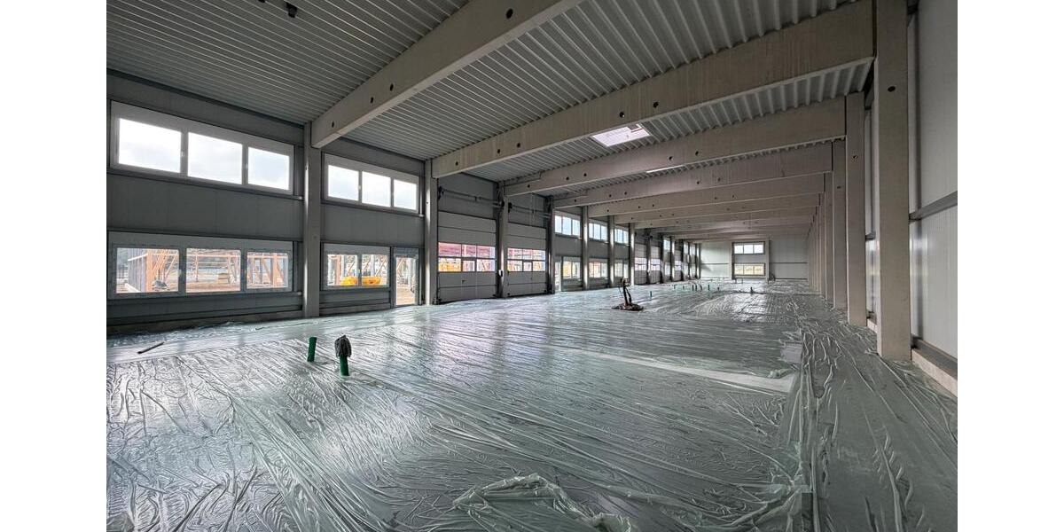 Neubau Gewerbehallen Lagerhallen mit optionaler Büroeinheit zimmer