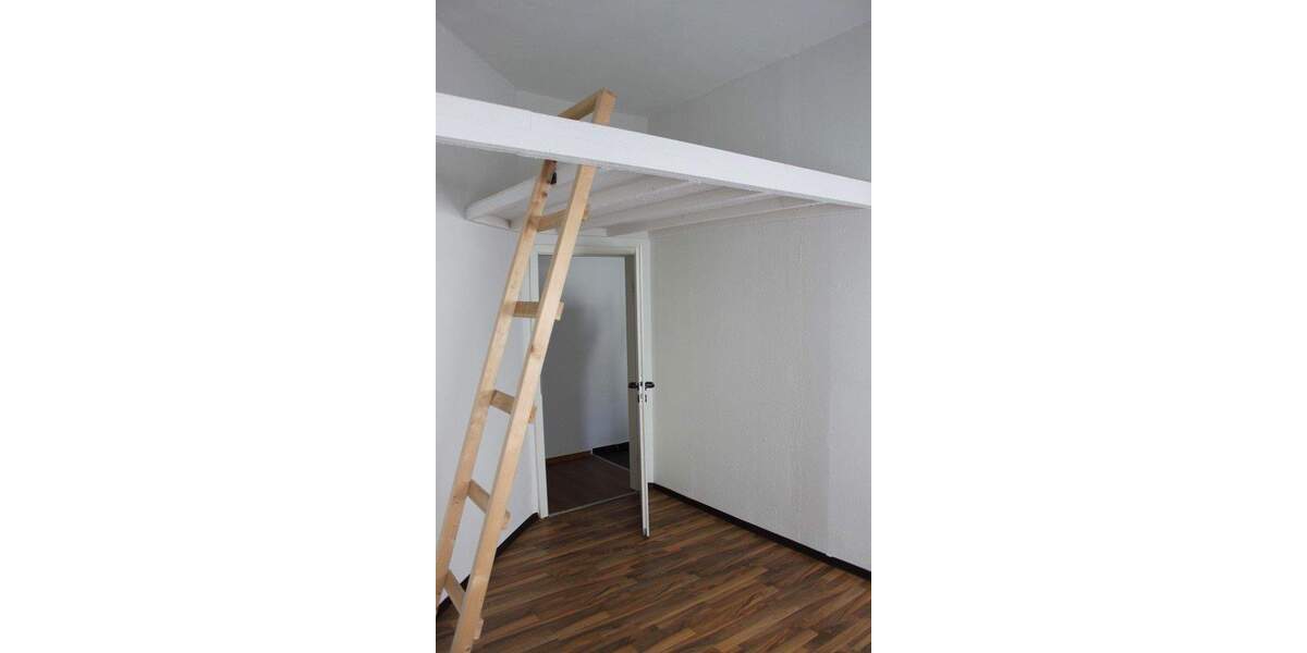Etagenwohnung Wilsdruff - 5 Zimmer, 115 m&sup2;, 930&euro; | Angebot:25755895