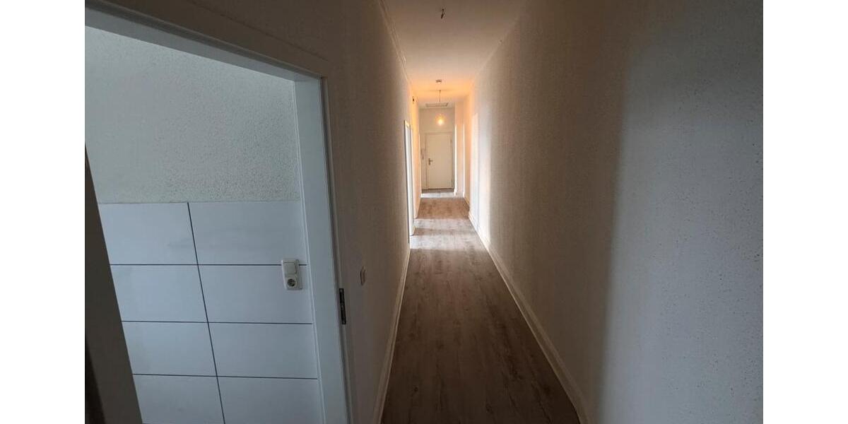Etagenwohnung Bad Schwartau - 3 Zimmer, 70 m&sup2;, 1.000&euro; | Angebot:25825429
