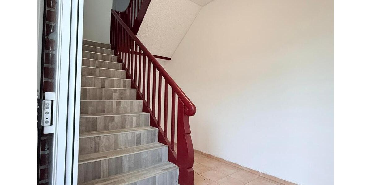 Dachgeschoßwohnung Papenburg - 5 Zimmer, 161 m&sup2;, 820&euro; | Angebot:24442395