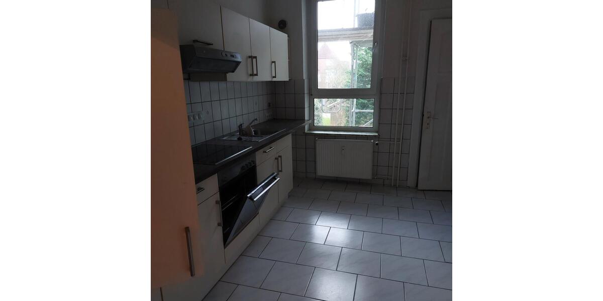 Etagenwohnung Flensburg Fruerlund - 4 Zimmer, 101 m&sup2;, 905&euro; | Angebot:23750426