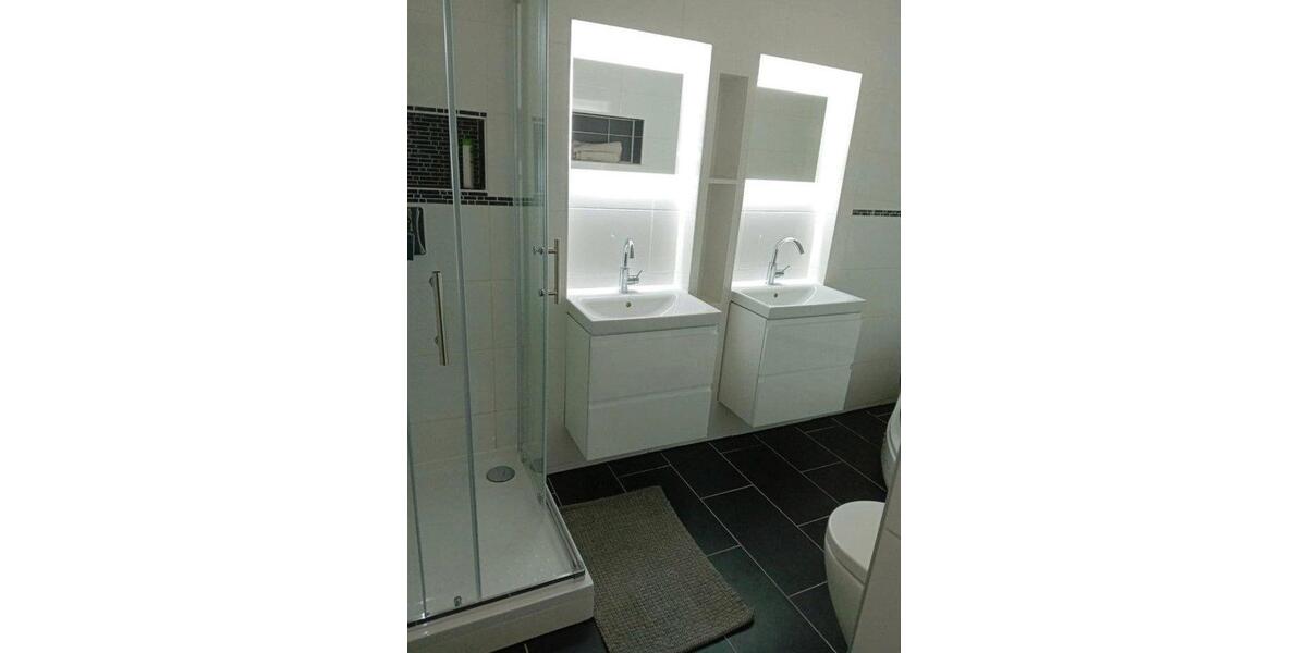Wohnen auf Zeit Leonberg - 5 Zimmer, 60 m&sup2;, 720&euro; | Angebot:26502059