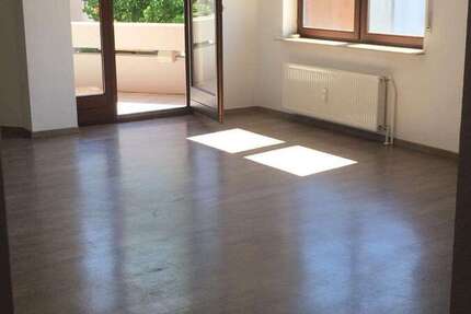 Wohnung Rodgau Nieder-Roden - 3 Zimmer, 135 m&sup2;, 990&euro; | Angebot:26454771