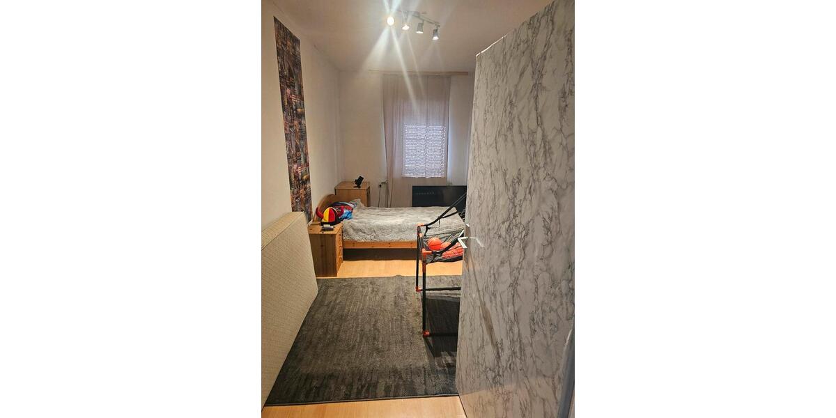 Etagenwohnung Regenstauf - 1 Zimmer, 20 m&sup2;, 450&euro; | Angebot:26604815