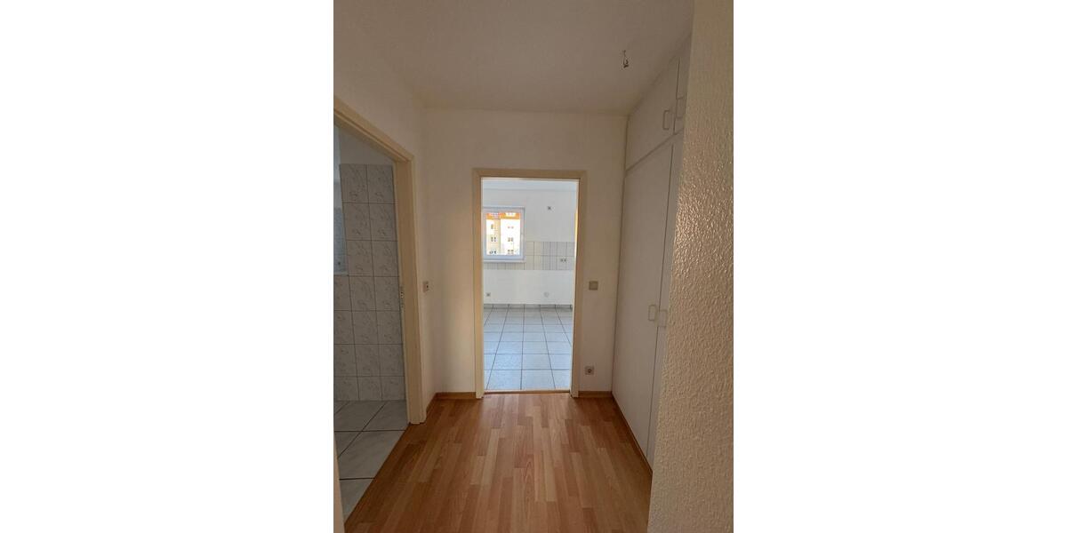 Etagenwohnung Schönefeld - 3 Zimmer, 84 m&sup2;, 1.087&euro; | Angebot:24827634