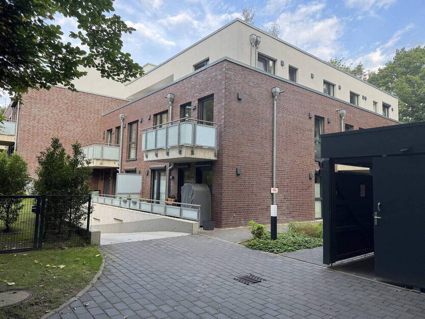 Neuwertige 3-Zimmer-Wohnung mit Balkon und EBK