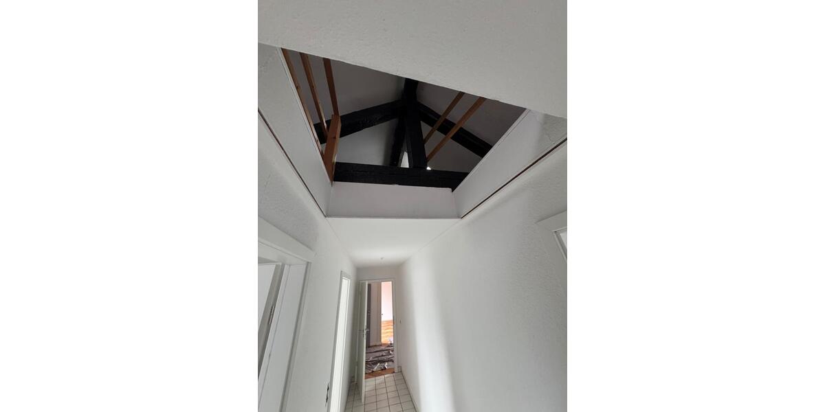 Dachgeschoßwohnung Saarlouis - 3 Zimmer, 90 m&sup2;, 980&euro; | Angebot:25892458