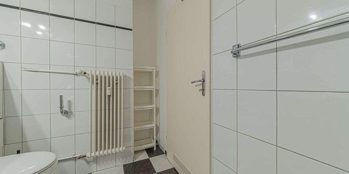Etagenwohnung Frankfurt am Main Westend-Süd - 2 Zimmer, 66 m&sup2;, 2.490&euro; | Angebot:25661903