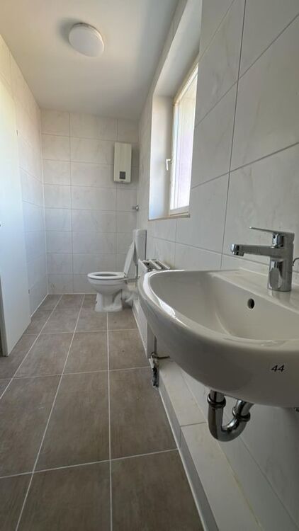frisch sanierte 2,5 Zimmer Wohnung mit Balkon