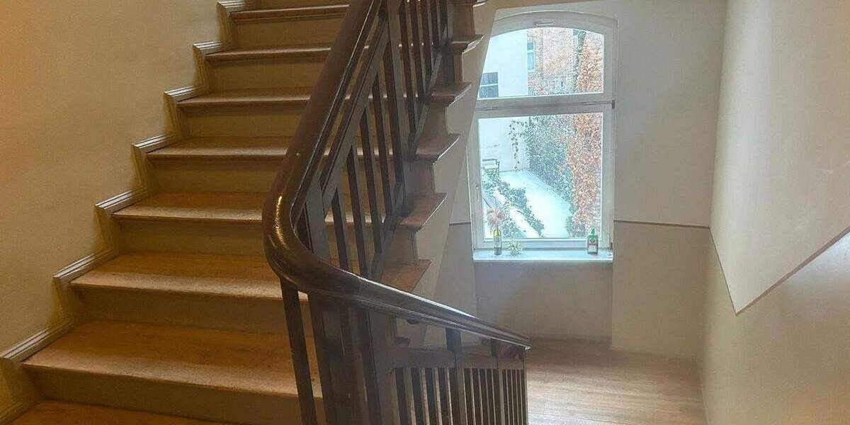 Etagenwohnung Halle (Saale) Innenstadt - 3 Zimmer, 87 m&sup2;, 760&euro; | Angebot:25262303