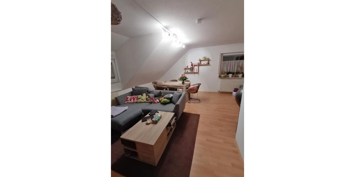 Dachgeschoßwohnung Hofheim in Unterfranken - 3.5 Zimmer, 74 m&sup2;, 625&euro; | Angebot:26263169