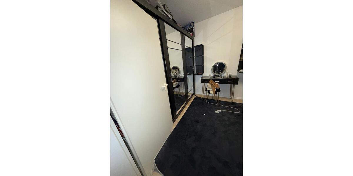 Dachgeschoßwohnung Düsseldorf - 2 Zimmer, 65 m&sup2;, 950&euro; | Angebot:24705658