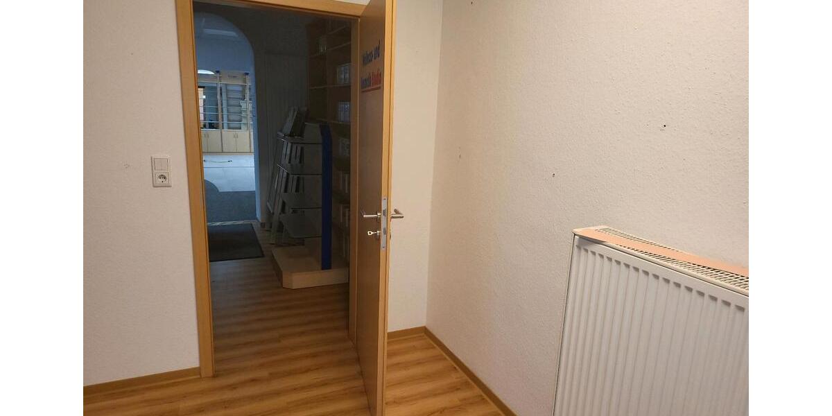 Gewerbeobjekt Wilhelmshaven - 2.999&euro; | Angebot:24542438