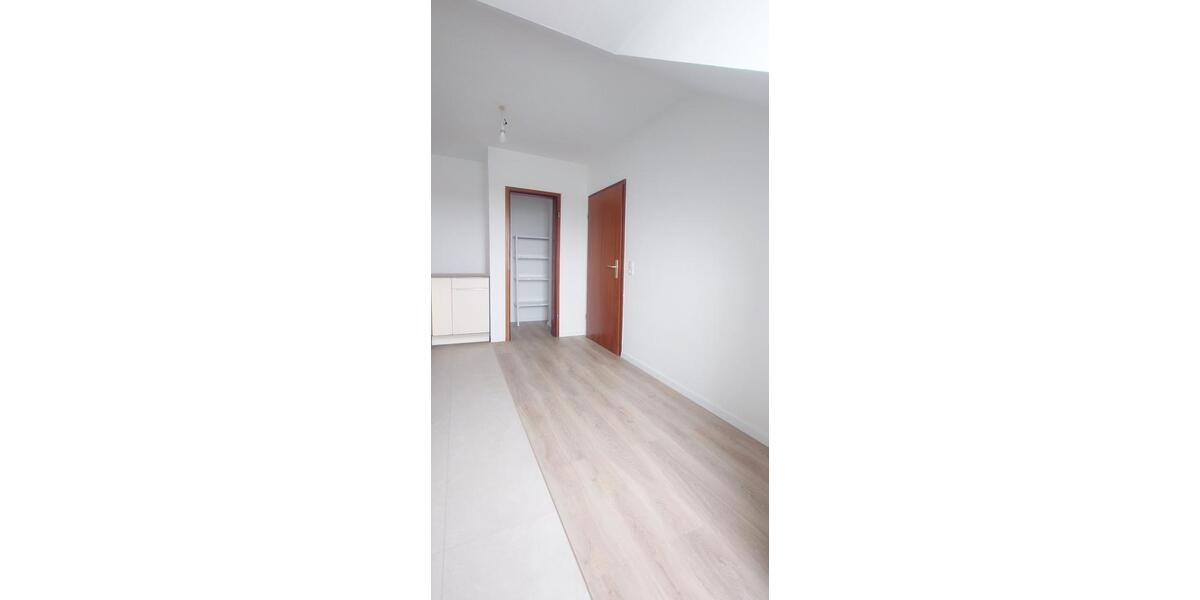 Dachgeschoßwohnung Bogen - 2 Zimmer, 57 m&sup2;, 600&euro; | Angebot:26261914