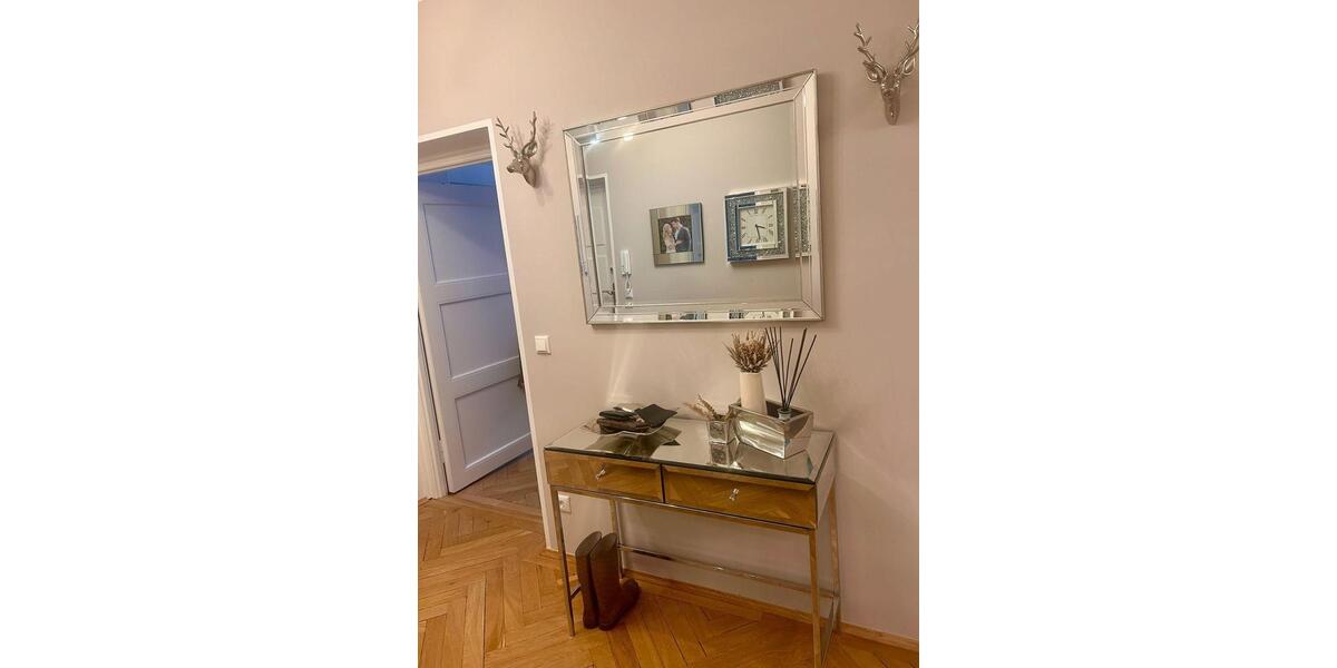 Etagenwohnung München Schwabing-Freimann - 4 Zimmer, 113 m&sup2;, 3.650&euro; | Angebot:26048389