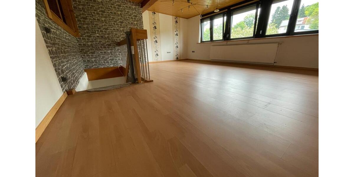 Maisonettenwohnung Völklingen - 3 Zimmer, 100 m&sup2;, 650&euro; | Angebot:26522874