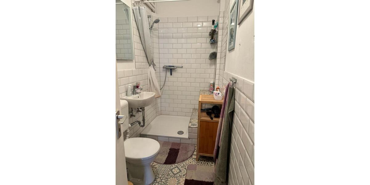 Dachgeschoßwohnung Kassel Bad Wilhelmshöhe - 1 Zimmer, 14 m&sup2;, 370&euro; | Angebot:25742279