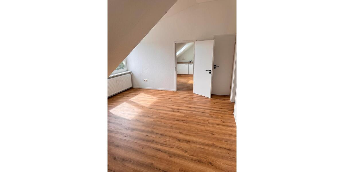 Dachgeschoßwohnung Löhne - 3 Zimmer, 50 m&sup2;, 500&euro; | Angebot:26704147