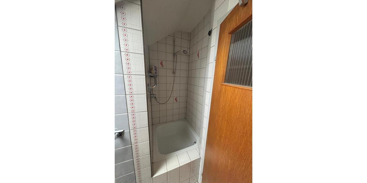 Dachgeschoßwohnung Renningen - 1 Zimmer, 20 m&sup2;, 680&euro; | Angebot:26550364